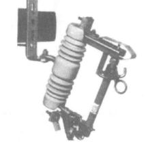 熔絲保險(xiǎn)器的應(yīng)用優(yōu)點(diǎn)規(guī)格作用是什么？